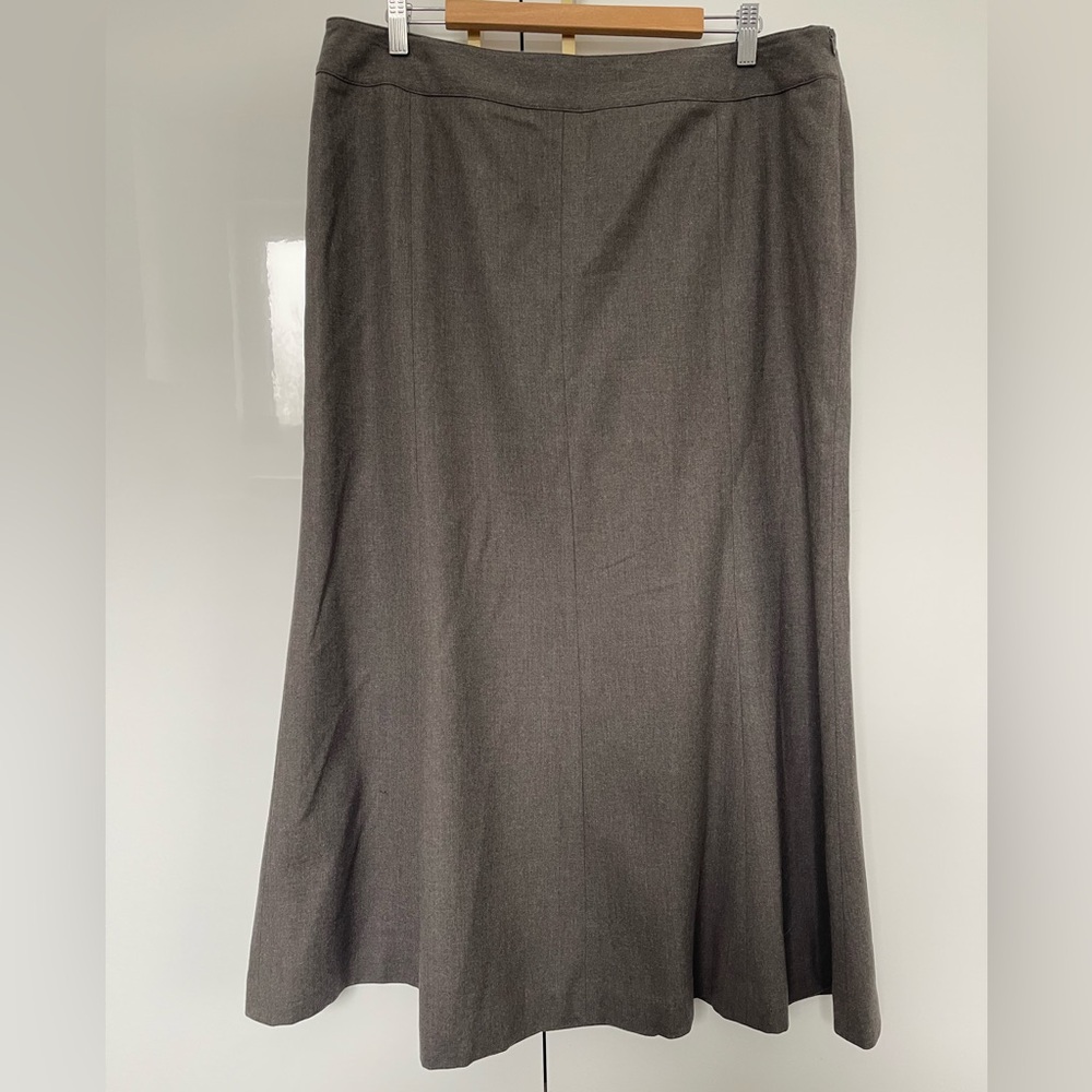 Jones New York 96% virgin wool gray A-Line Skirt size 16
